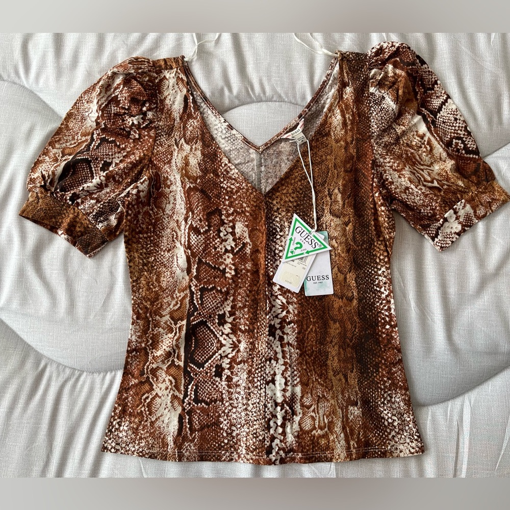 NWT Guess medium